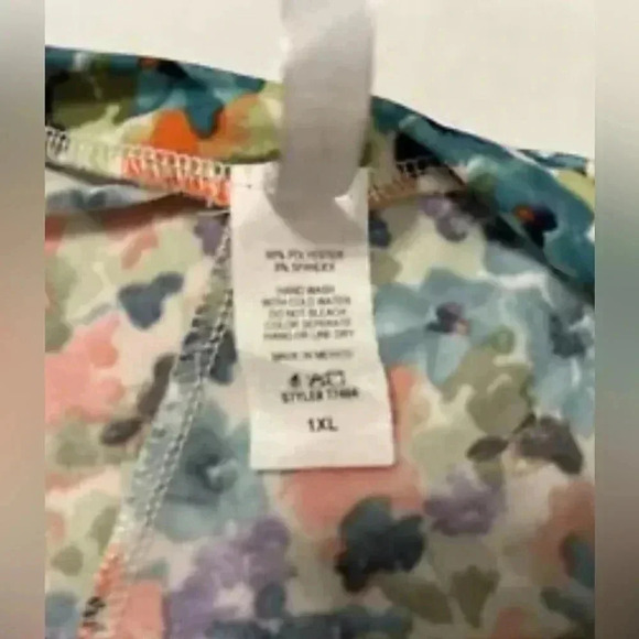 Acting Pro Women's Tie Dyed Colorful Floral Ruched Sleeve Top Sz 1X Soft Stretch - Picture 7 of 9